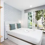 Sunnyland Teresitas House Дом отдыха *